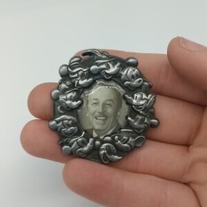 Disney Mickey Mouse Picture Frame Pin Walt Disney Trading Pin